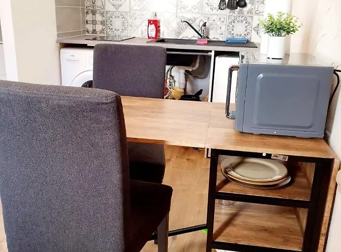 Lejlighed A Portee De Mains Blaye-Les-Mines